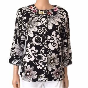 NWOT Chico’s cotton black white floral blazer